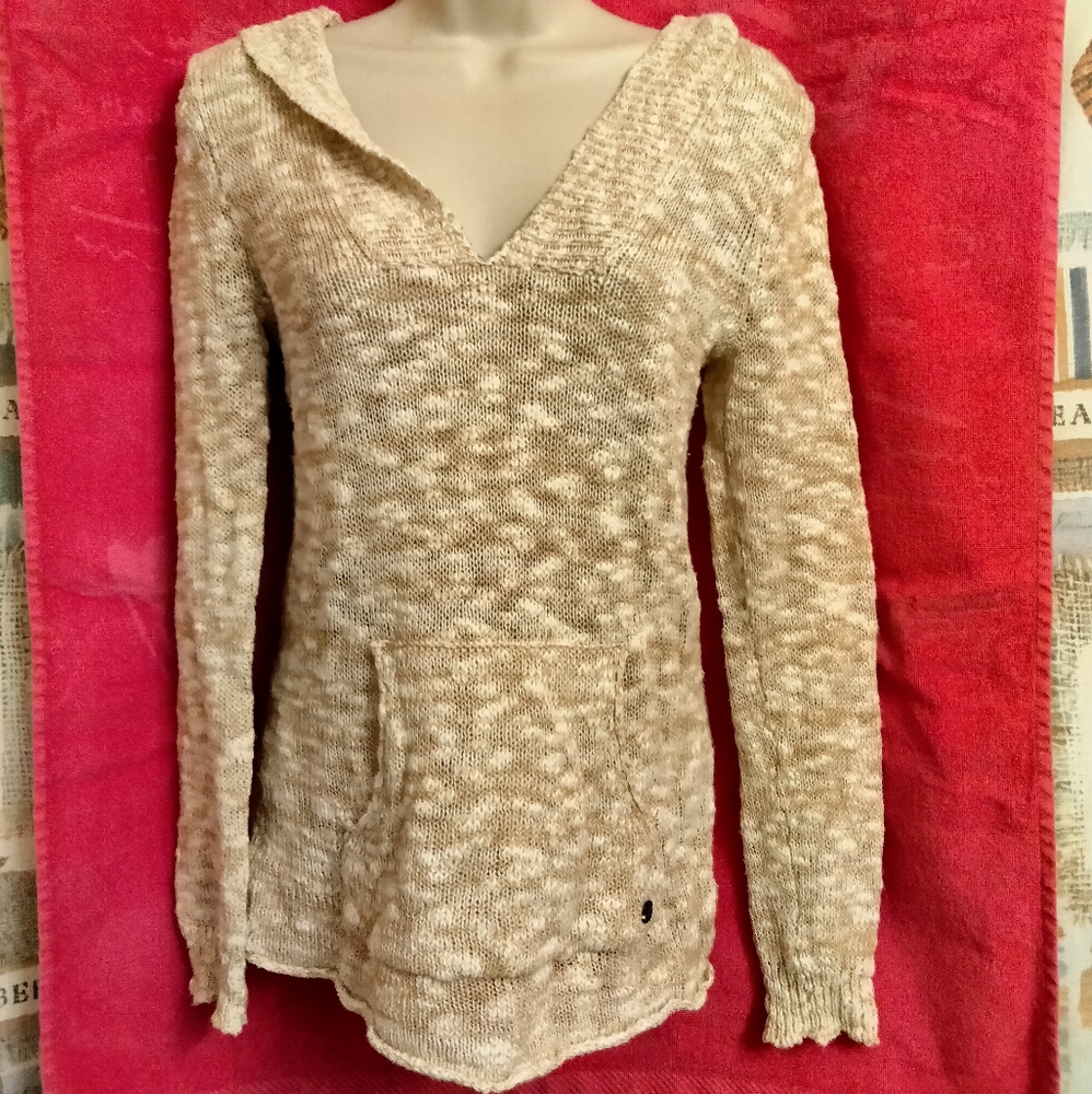Roxy lightweight sweater with hood. Size S